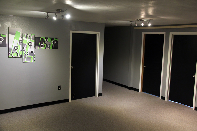 Professional office lobby at Woods Office Suites Beavercreek